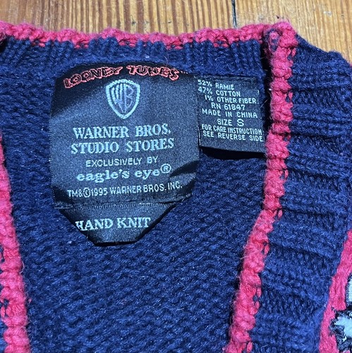 VTg Looney Tunes 90s Eagles Eye Cardigan Sweater Warner Bros Christmas Youth S - Picture 5 of 12