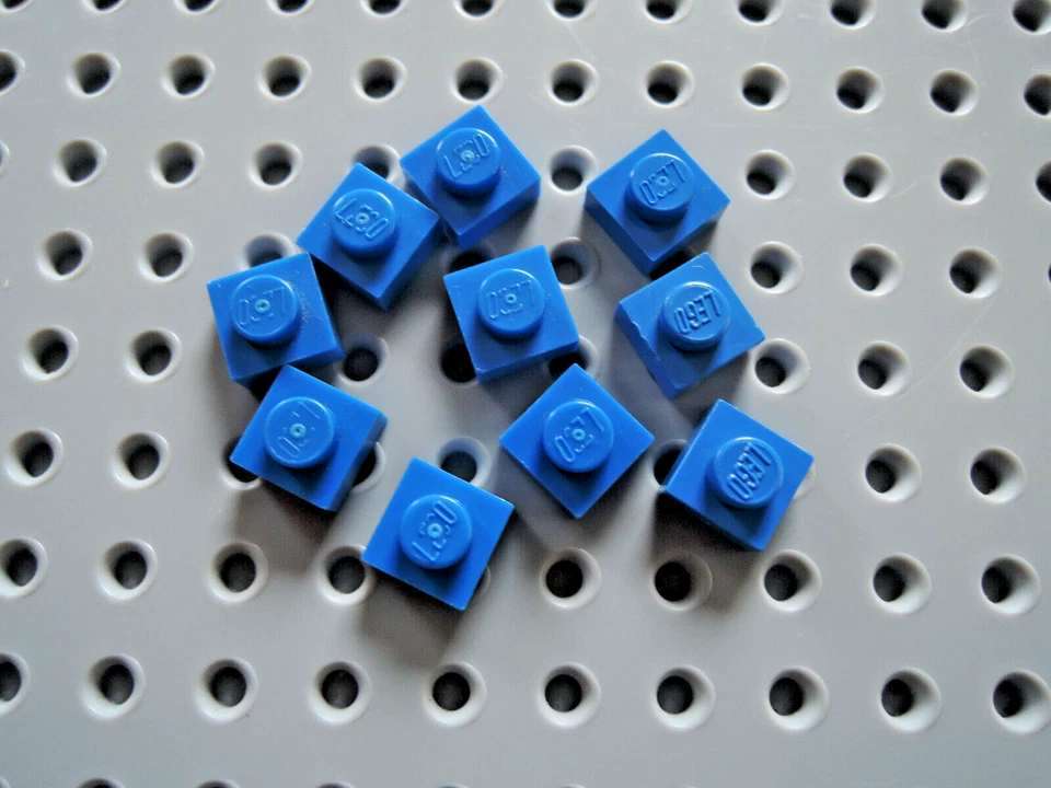 Lego 10 x Platte Bauplatte flach  1x1  3024  blau - Bild 1 von 1