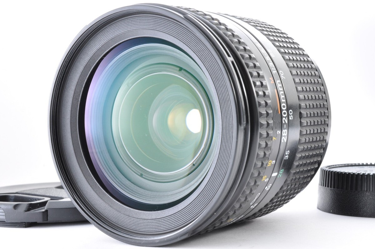 NIKON AF NIKKOR 28-200mm F/3.5-5.6 D Zoom Lens Near Mint