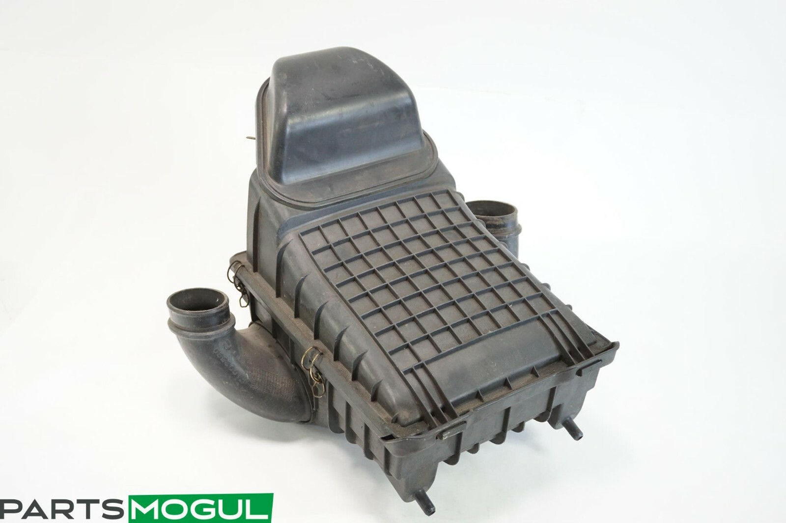 04-08 Maserati Quattroporte M139 Air Intake Box Air Box Cleaner Filter OEM