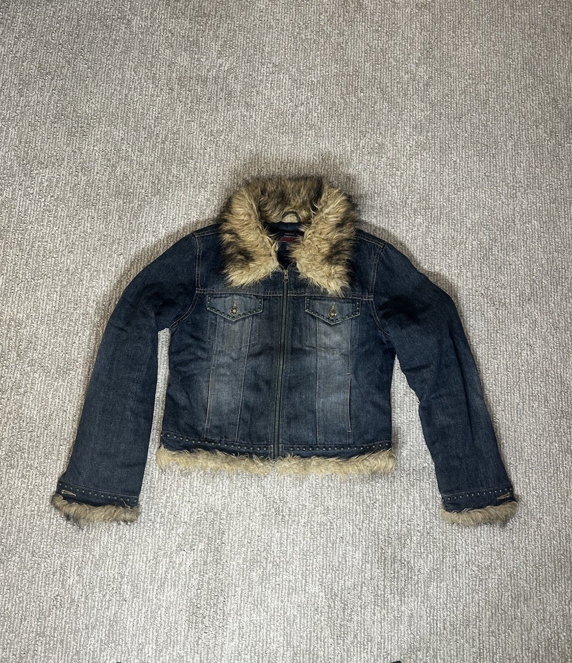 Vintage Faded Glory Denim Jacket Faux Fur Trim Studded Junior Medium (8/10)