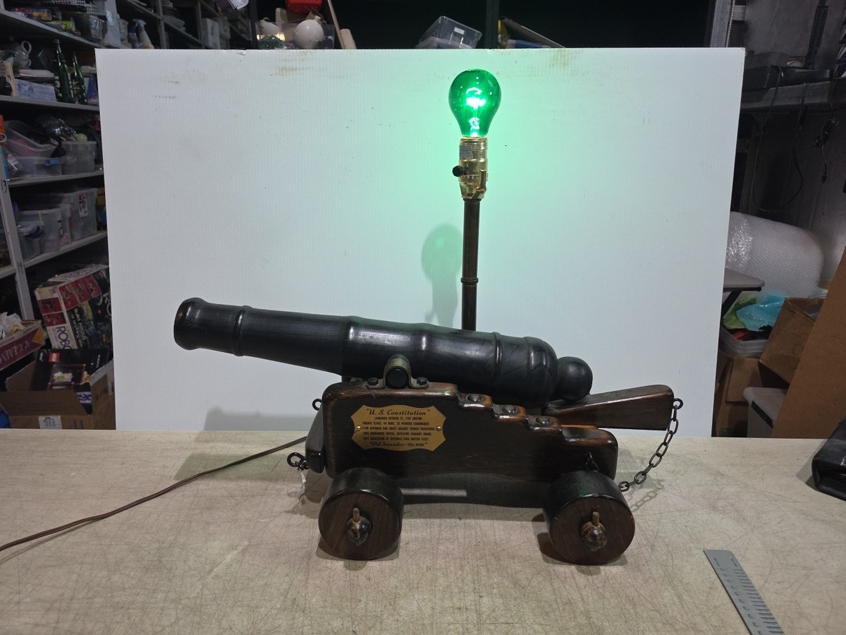 大砲 特大カノン砲 キャノン レプリカ　アンティーク　ヴィンテージ　置物　希少 Vintage WOODEN Cannon Lamp U.S. CONSTITUTION OLD IRONSIDES FRIGATE