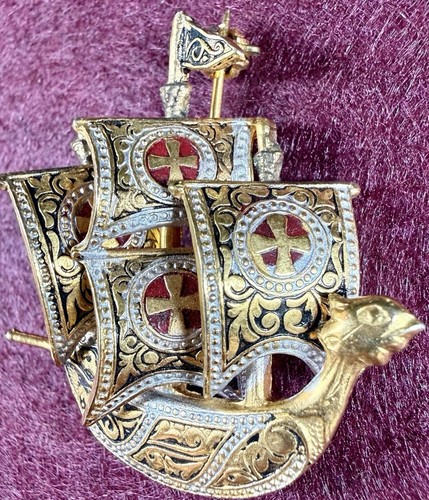 VTG Spain Galleon Ship Brooch Pin Gold Tone Enamel Nautical Sailing Vessel 1.5”