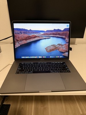 Apple MacBook Pro 15in, 2018 Intel Core i7 Quad Core, 16GB RAM, 512GB SSD
