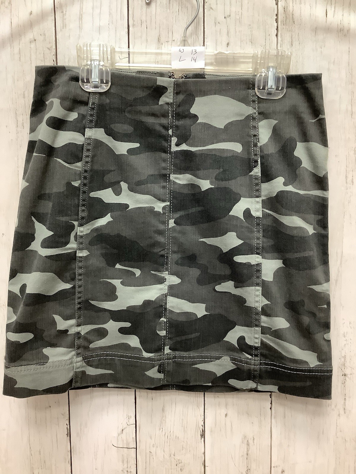 Rewash Gray Camo Seamed Mini Skirt with Back Zipper Closure, Size 3/26