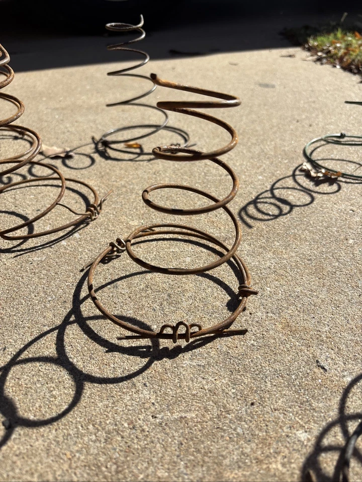 Lot Of 10 Rusty Vintage Coil Bed Springs For Crafting Farmhouse - Image 3 of 4