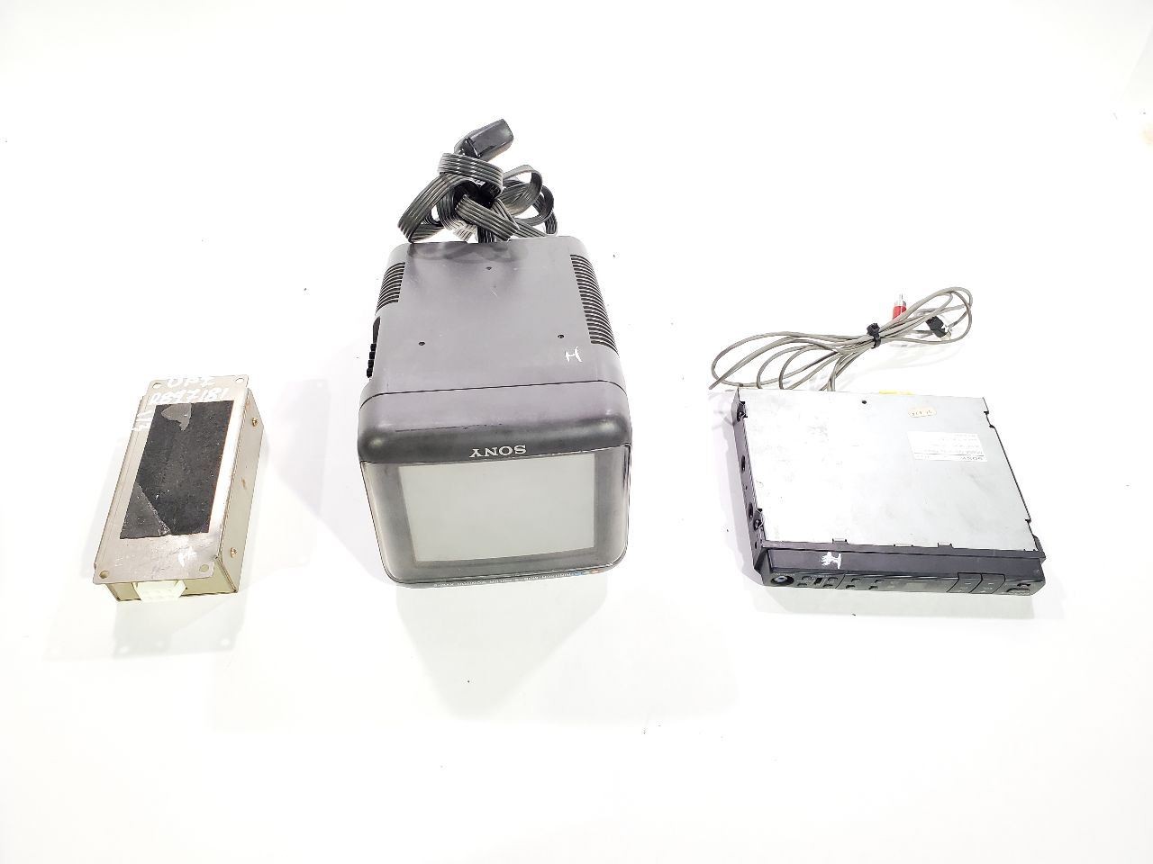 1994 Rolls Royce Silver Spur OEM Sony xtv-8 and xvm-6 Retro Monitor