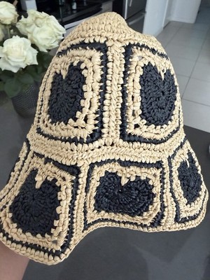 Stella McCartney Crochet Heart Bucket Hat CM57