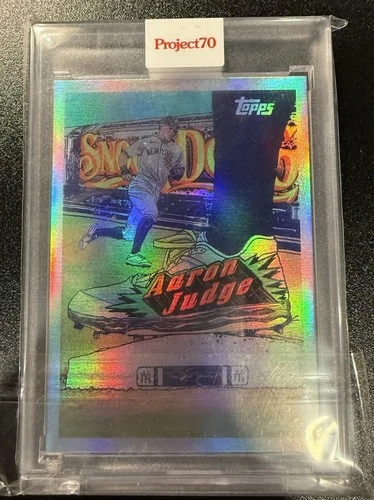 Aaron Judge Topps Project 70 # 611 LE Rainbow Foil By Snoop Dogg LE 34/70