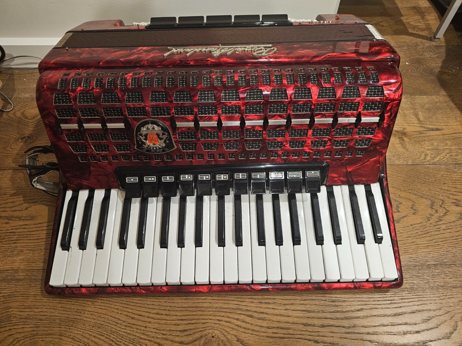 Royal standard METEOR 120 bass WELTMEISTER Piano Accordion eBay