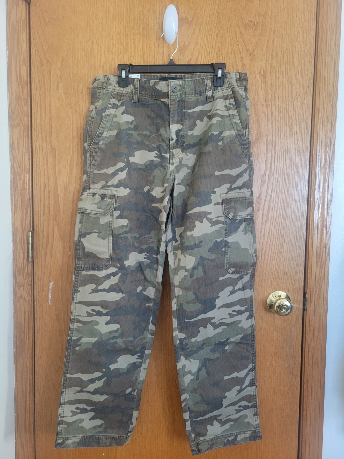 'Cotton On' Camo Cargo Pants (32)
