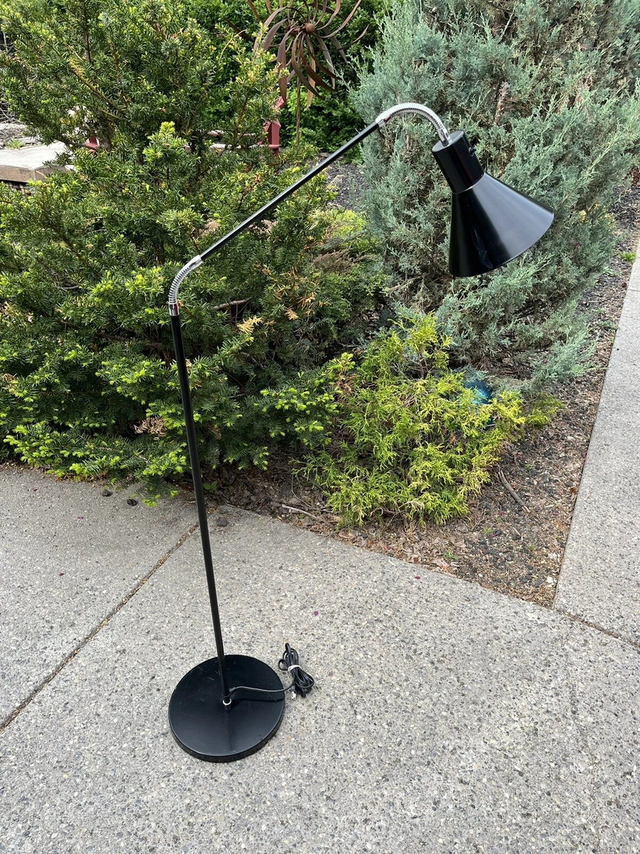 Black chrome floor lamp deals
