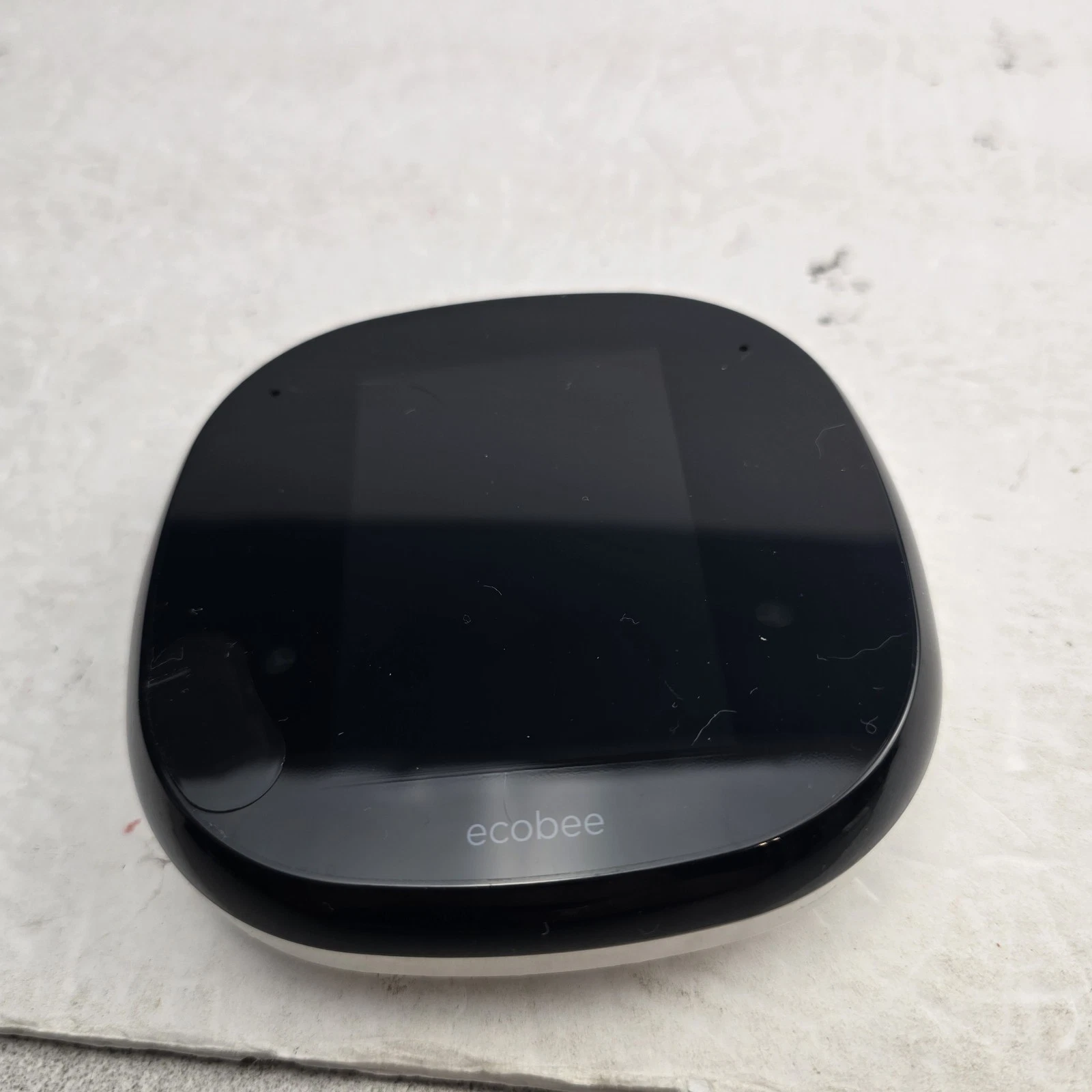 ecobee ecobee4 (ECB401) Smart Programmable Thermostat - Black