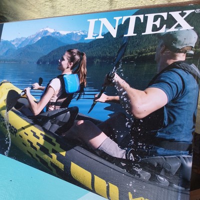 Intex Explorer K2 Aufblasbares Kajak-Set für 2 Personen (68307)