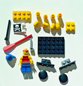 Lego Shipwrecked Pirate  (1713) Vintage Complete Set No Box 