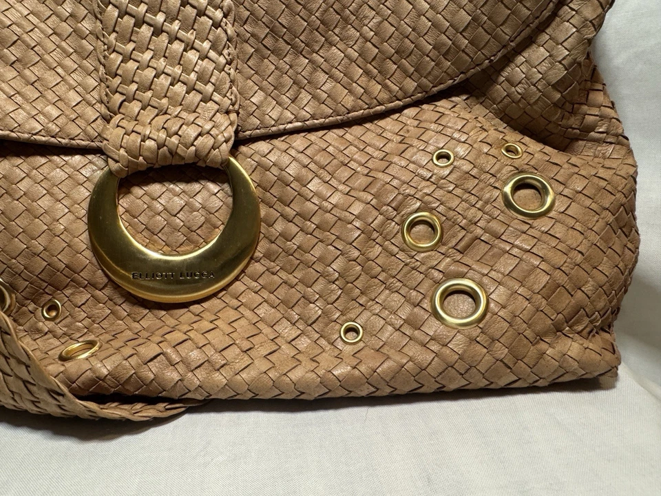 Bolso de hombro Hobo de cuero tejido beige Elliott Lucca Foto 3 de 4