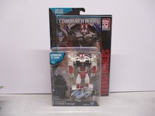 2014 Transformers Combiner Wars Protectobot Streetwise