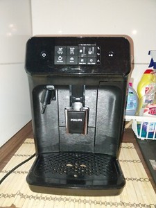 Philips Series 2200 2 Kaffeespezialitäten Kaffeevollautomat - Mattschwarz
