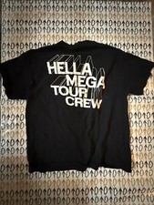 HELLA MEGA TOUR CREW Staff Shirt Adult Medium NWOT Green Day Fall Out Boy Weezer