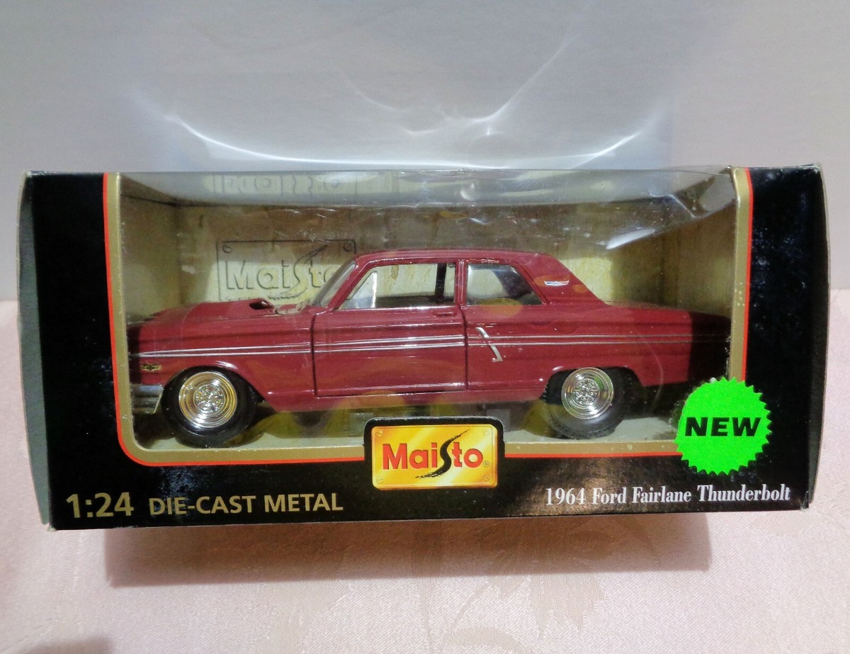 Maisto Car Model 1964 Ford Fairlane Thunderbolt 1:24 Maroon Red