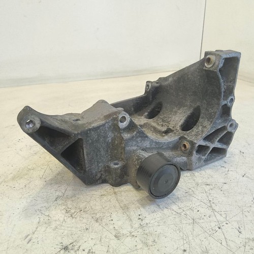 BMW 5 E60 E61 2010 Halterung Lichtmaschine 11167802639 Diesel 130kW CIV35127