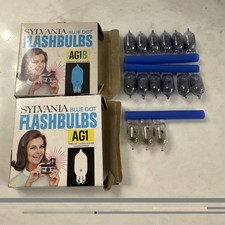 Vintage Sylvania Blue Dot Flashbulbs 3 AG1 12 AG1B Old Stock - With Boxes
