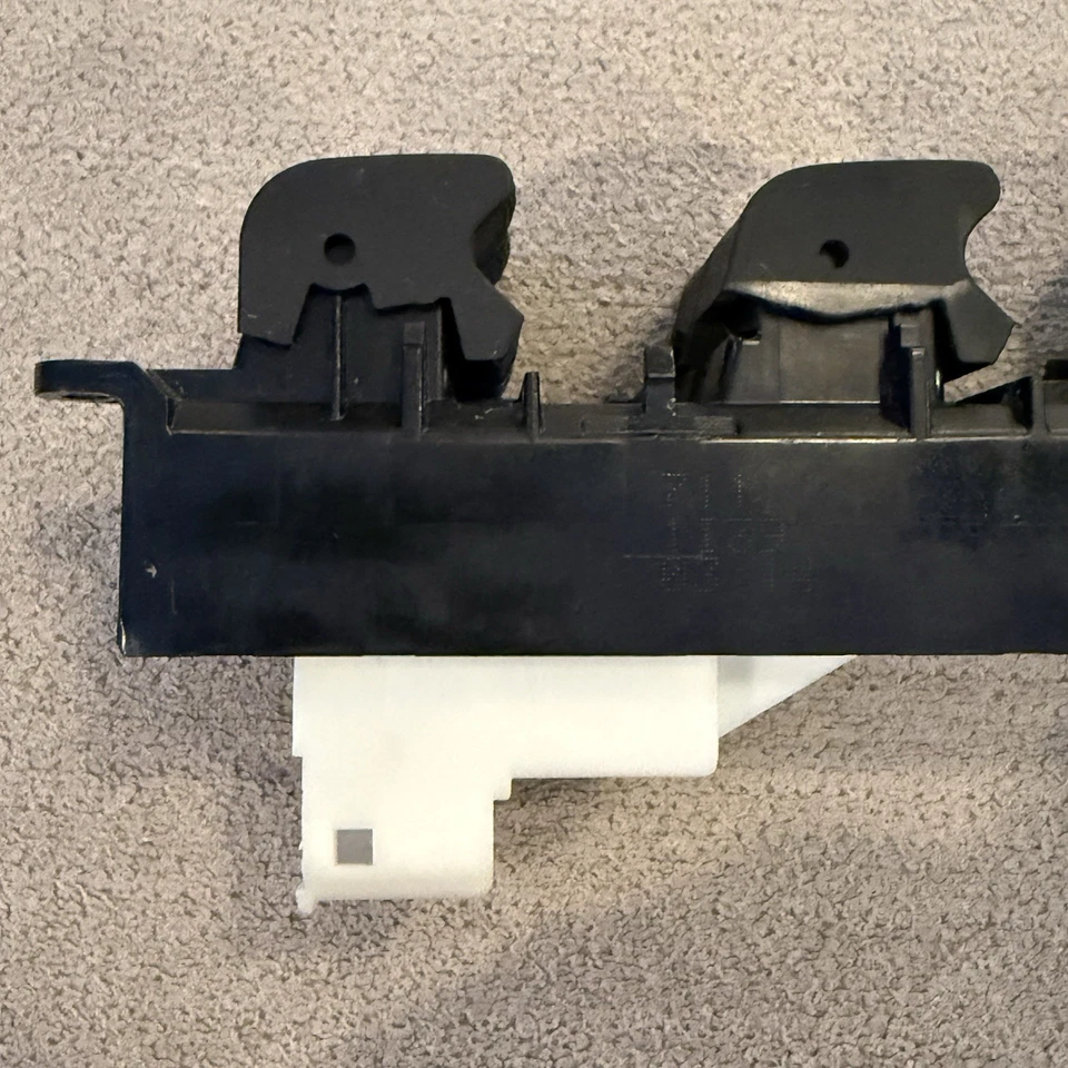 Interruptor de ventana principal Toyota Tundra 2014-2021 doble cabina 84820-0C040 OEM Foto 4 de 4