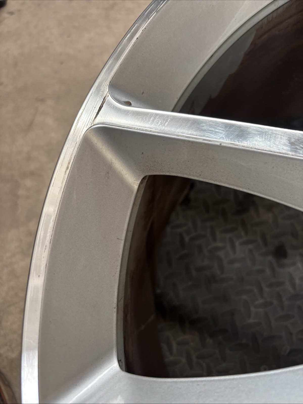 Aston Martin Rapide S 20" rim OEM 2013-2018 Oem 20x11 Rear Wheel