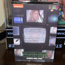 Teenage Mutant Ninja Turtles 1990 Movie April O'neil Ultimate Action Figure NECA