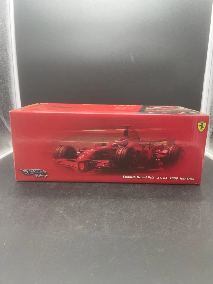 Modellino Ferrari 1:18 Kimi Raikkonen the perfecy race - Immagine 3 di 4