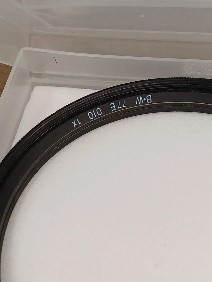 Schneider Clear UV Haze Filter Verguetet E 010M  77mm  In Box  - Image 3 of 4