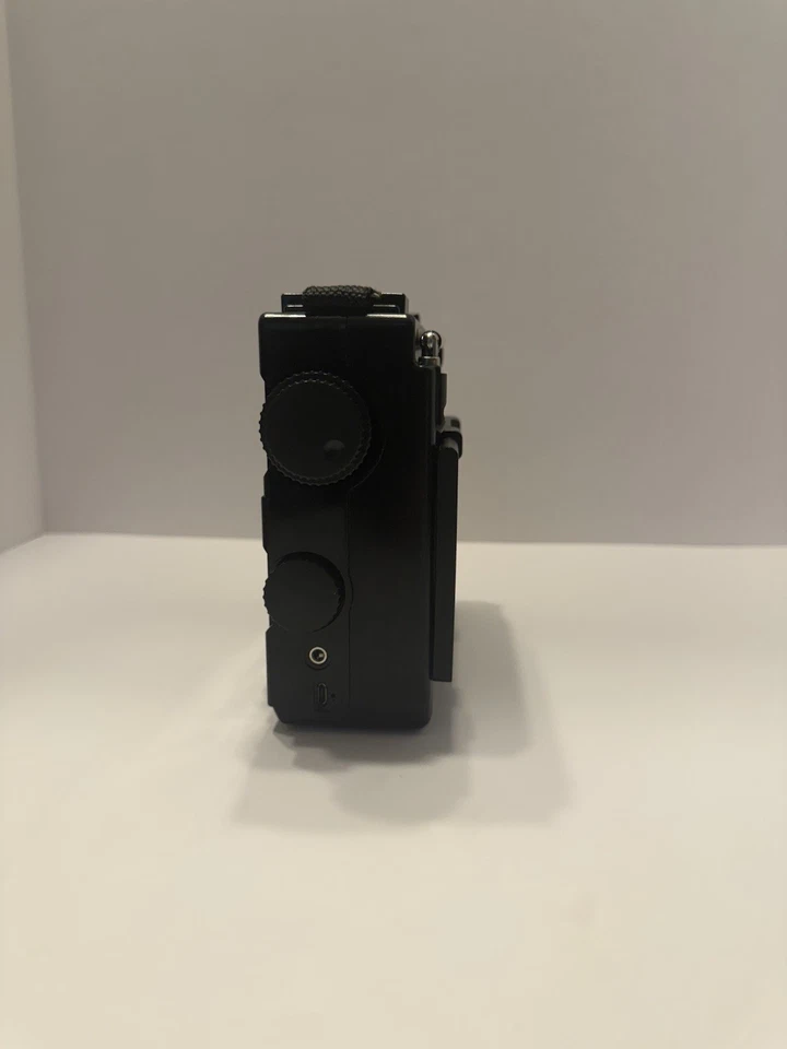 QFX Radio - Image 4 of 4