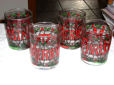Set Of 4 Vintage Merry Christmas Stained  Glass Tumblers Bar Glasses 12 Oz.