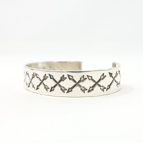 Adrian Reeves langes Navajo Sterlingsilber Armband handgestempelt Pfeile Stapler - Bild 6 von 9