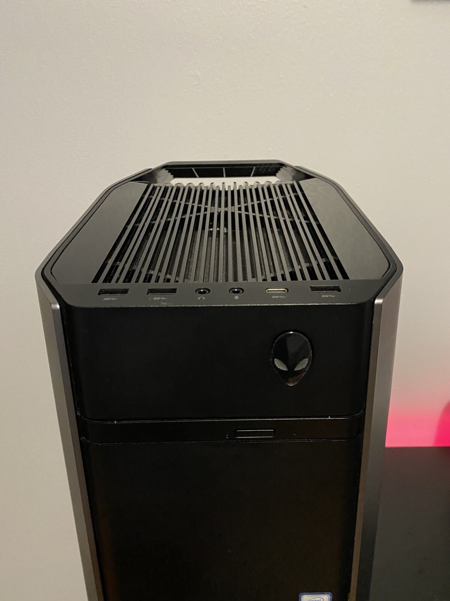 パソコン Awlienware r7 gtx1070 Dell Alienware Aurora R7 | GeForce GTX 1070 | i7-8700K @ 3.2GHz