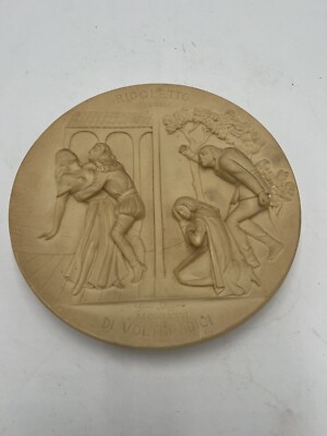 RIGOLETTO plate # 1615 issue of Grand Opera series by sculptor Gino Ruggeri