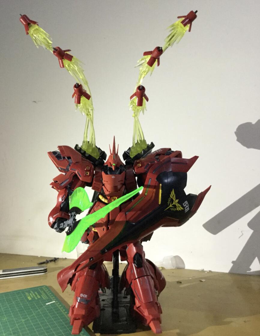 Yellow Funnel Effect Part for MG 1/100 Sazabi ver.ka RE