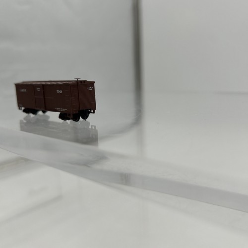 Micro-Trains Nn3 Modelo #15114 Austin y North Western 30' Box Car #7049 Nn3 - Imagen 8 de 11