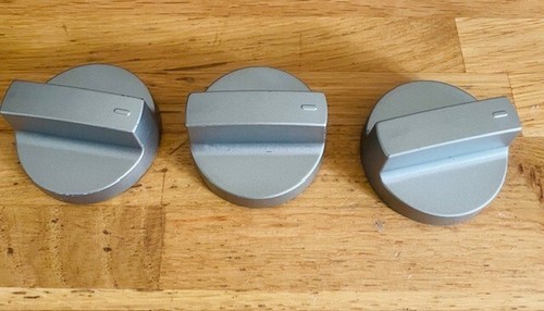 Full set X 3 Hotpoint Double Oven UD53X Control Knobs Dials - Silver - Picture 2 of 4