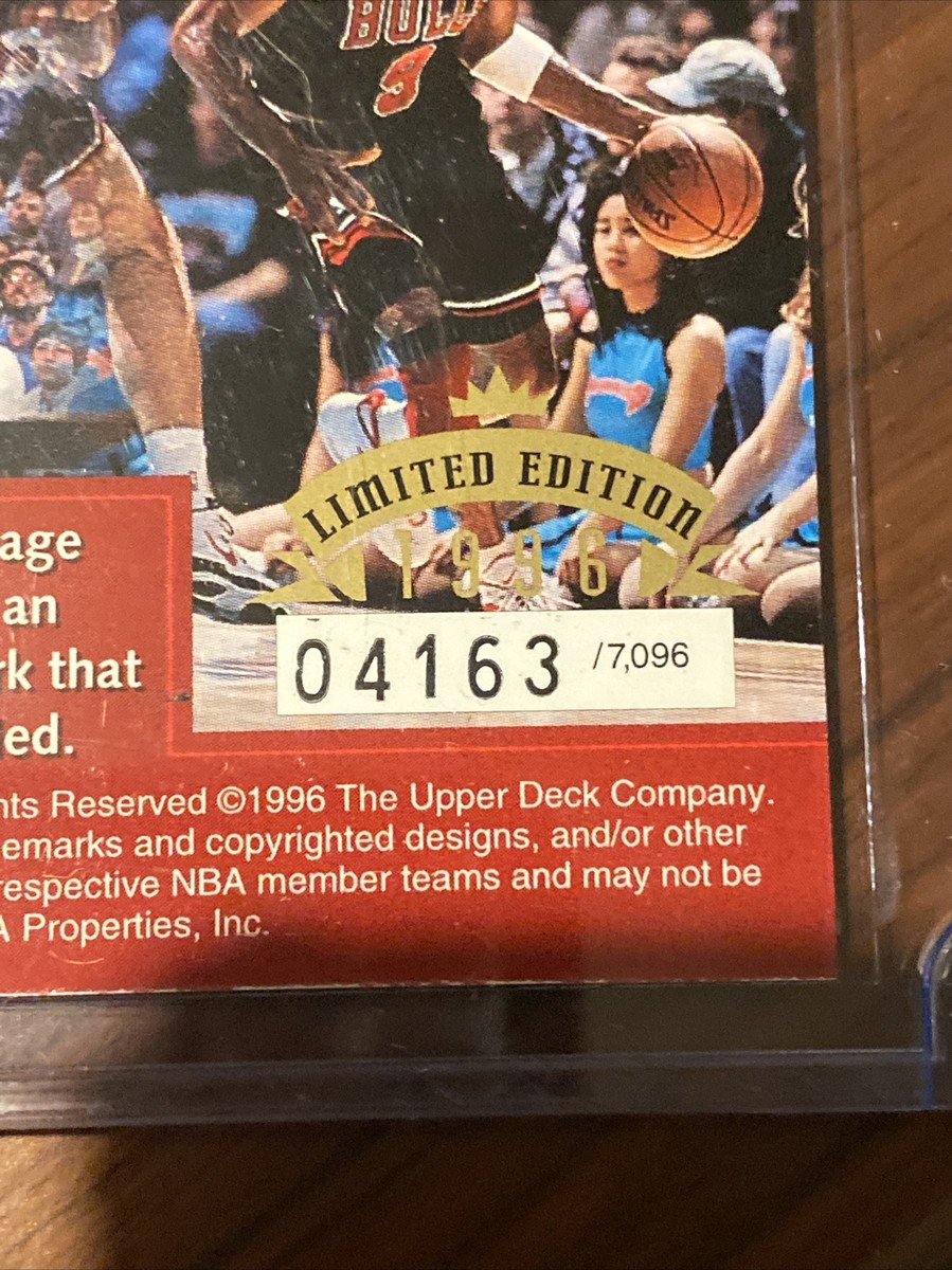 95-96 Chicago Bulls 70 Victory Win Season Upper Deck UDA Card 4163 