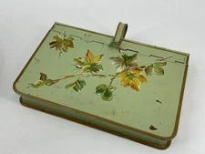 VINTAGE TOLE PAINTED CRUMB TRAY METAL TIN SILENT BUTLER