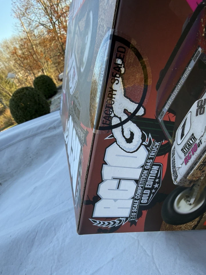 Camión de competición Associated 7066 Nitro RC10GT clásico escala 1/10 edición dorada Foto 2 de 4