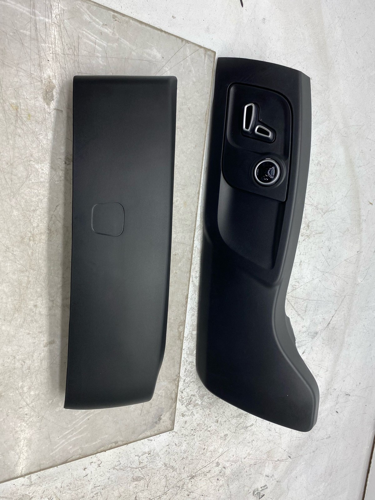 Maserati Levante 2017-2024 FRONT+LEFT Seat control switch P/N 670006150