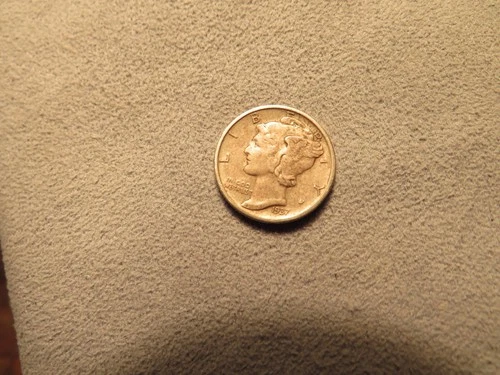 1937 S Mercury Dime. XF