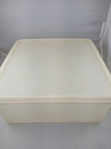 Vintage Tupperware Square Seal Large Container