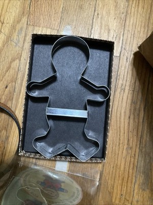 Large, Vintage (1980) GINGERBREAD BOY Cookie Cutter in Box, Fox Run (USA)