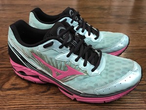 mizuno wave rider 16 women's size 9