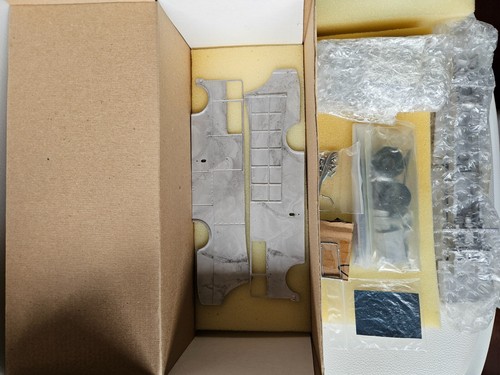 Kit a escala 1/43. Camión transportador de carreras Commer. Ecurie Ecosse. UPS. - Imagen 6 de 17