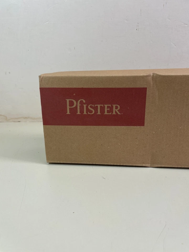 Toallero Pfister BTB-DA2C Deckard 24" - Acabado cromado pulido Foto 3 de 4