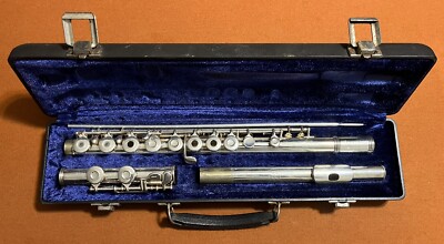 Gemeinhardt 3B Silver-plated Intermediate Flute Original Case 